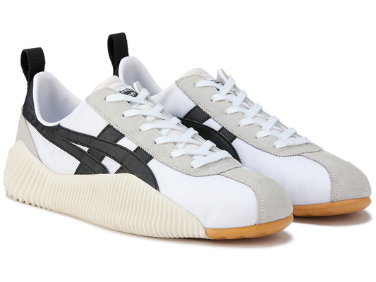 Onitsuka Tiger Acromount Sneakers - White / Black