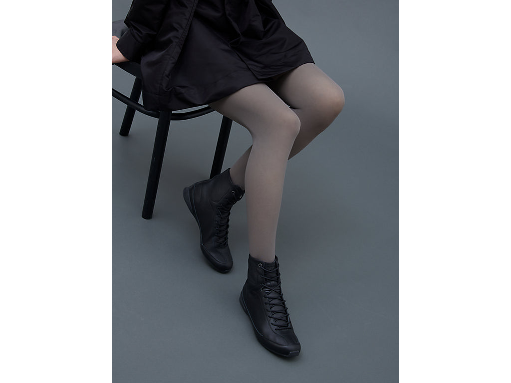 Onitsuka Tiger Tiger Gracia Sneakers - Black / Black
